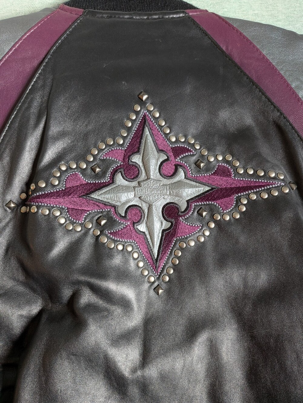 Vintage Harley-Davidson Women's Studded Black And Purple Leather Jacket - Picture 2 of 6